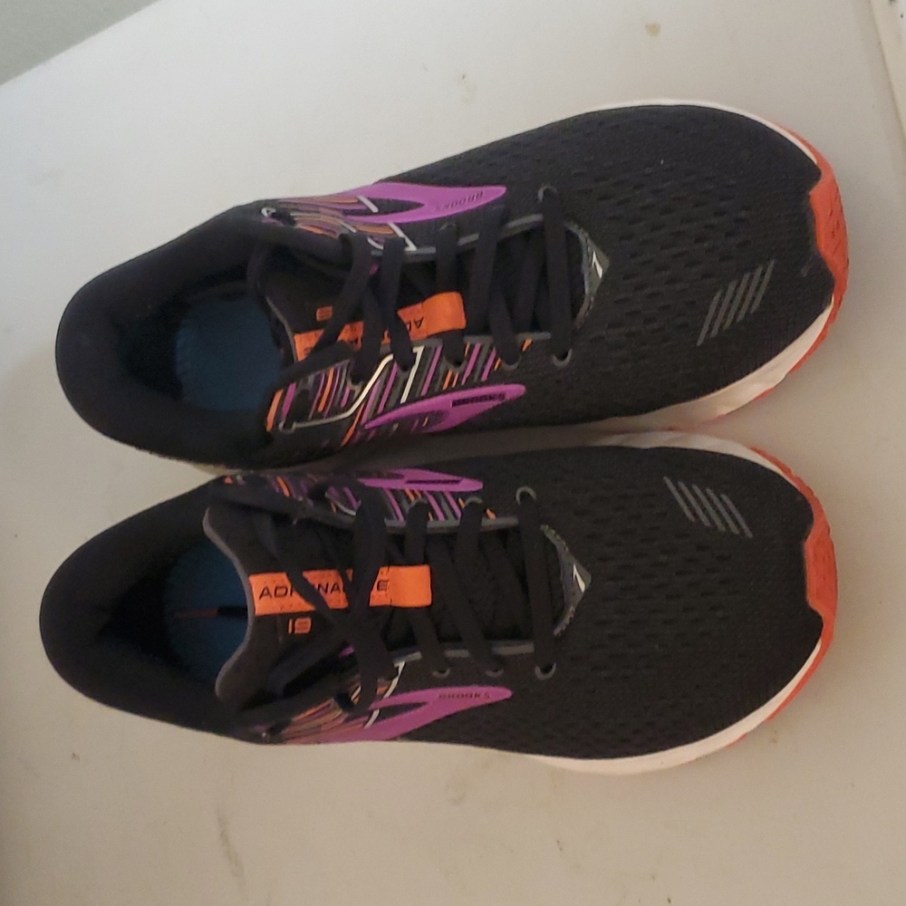 Brooks Women's Adrenaline GTS 19 Running Shoe, Black/Purple/Coral,